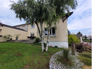 maison-villa à la vente -   86000  POITIERS, surface 132 m2 vente maison-villa - APR678244